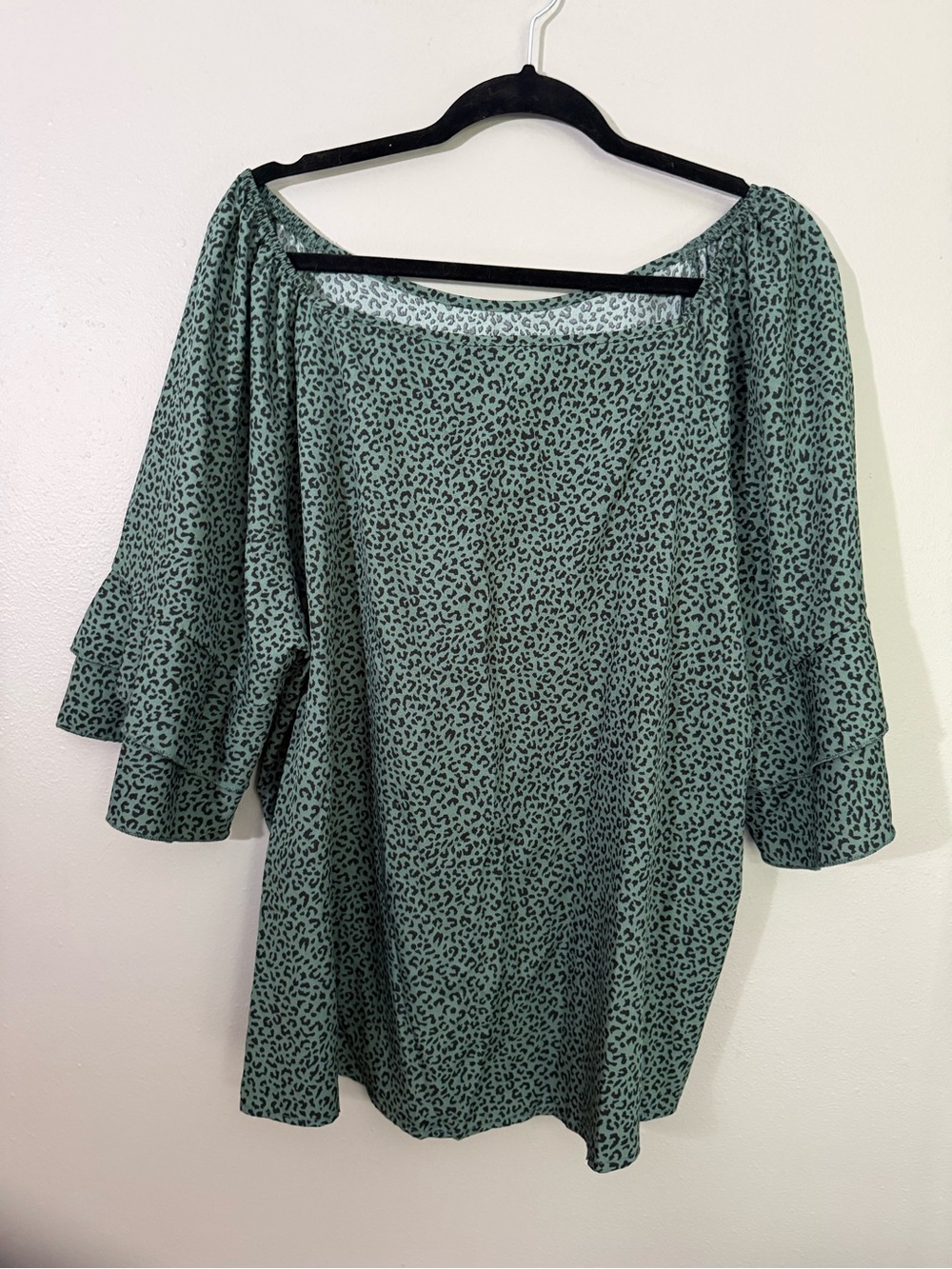 Green Leopard Print Ruffle Sleeve Top